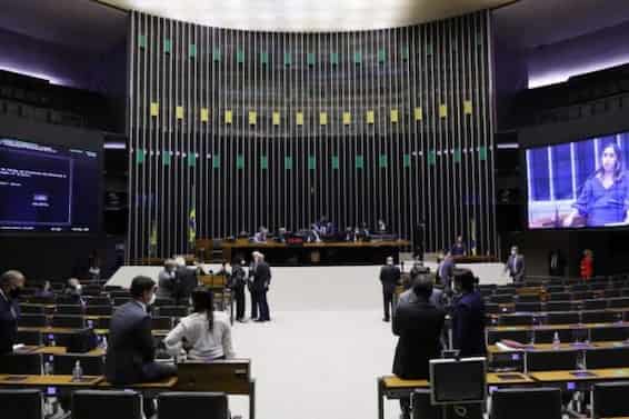 plenario_camara_Michel-JesusCamara-dos-Deputados-600x400